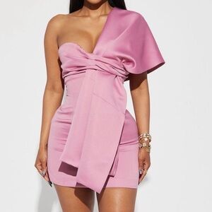 Fashion Nova One-Shoulder Pink Dress